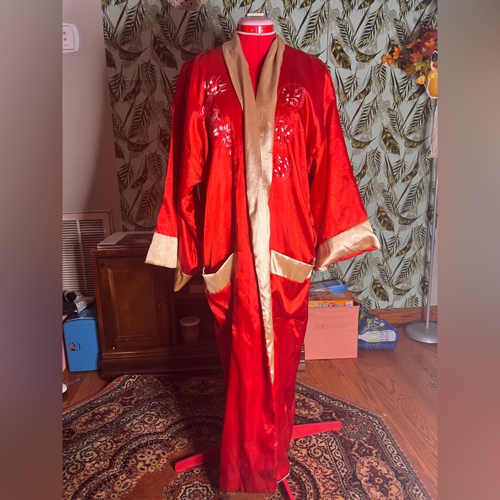 Vintage Dragon Kimono Red & Gold Reversible With Embroidery Size Medium-Large